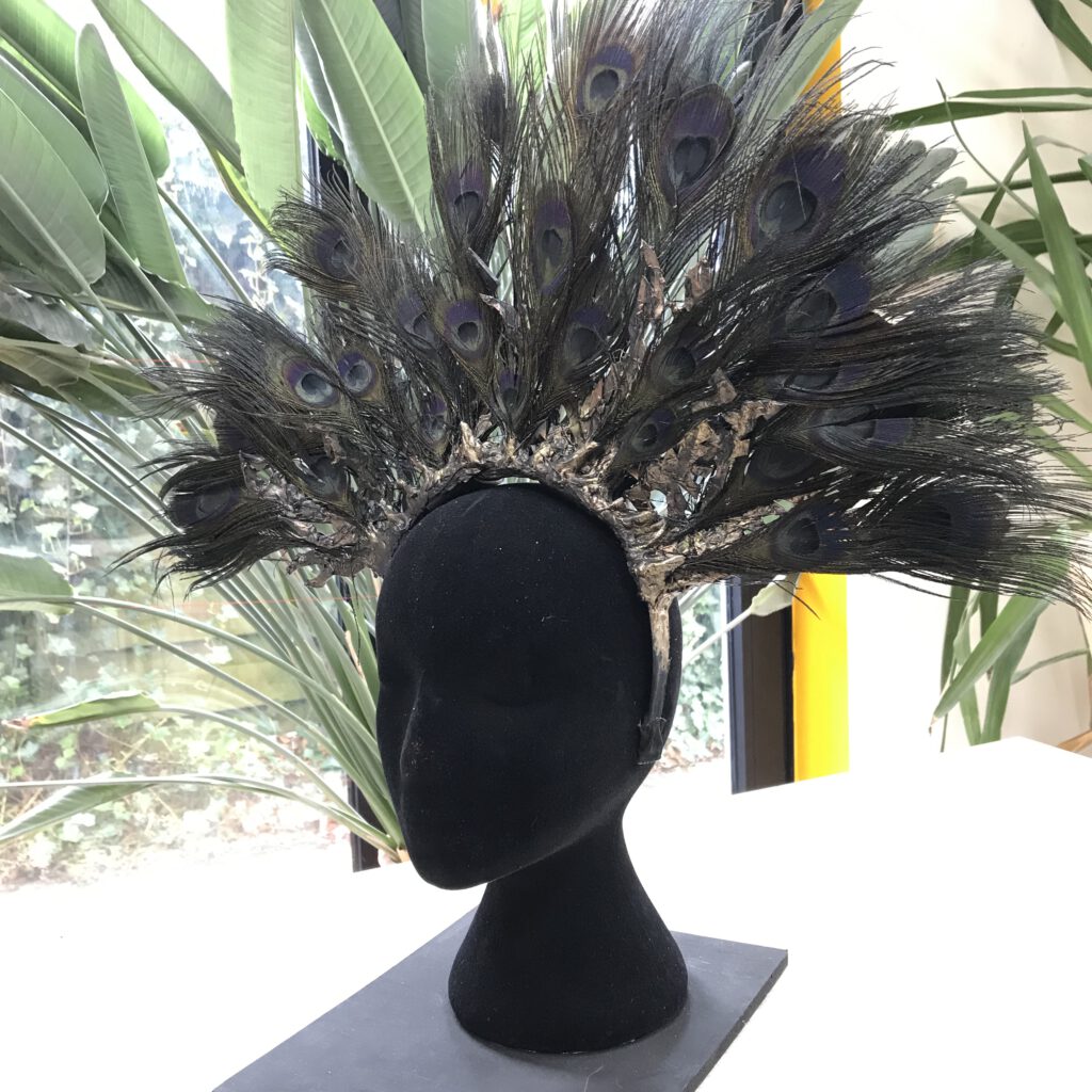 Headpiece, €65,-