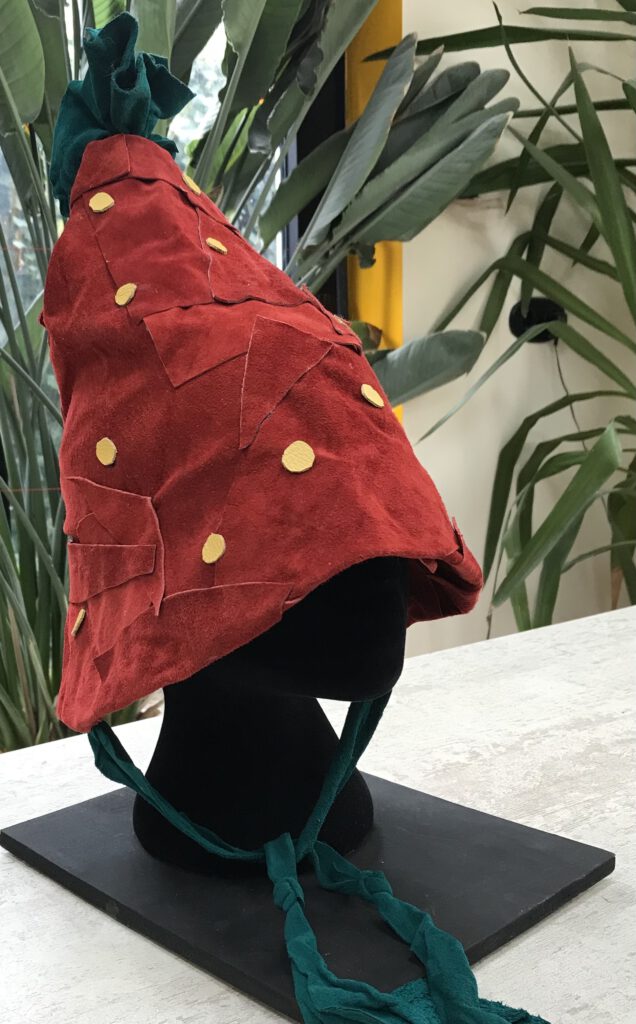 Aardbei muts, €55,-