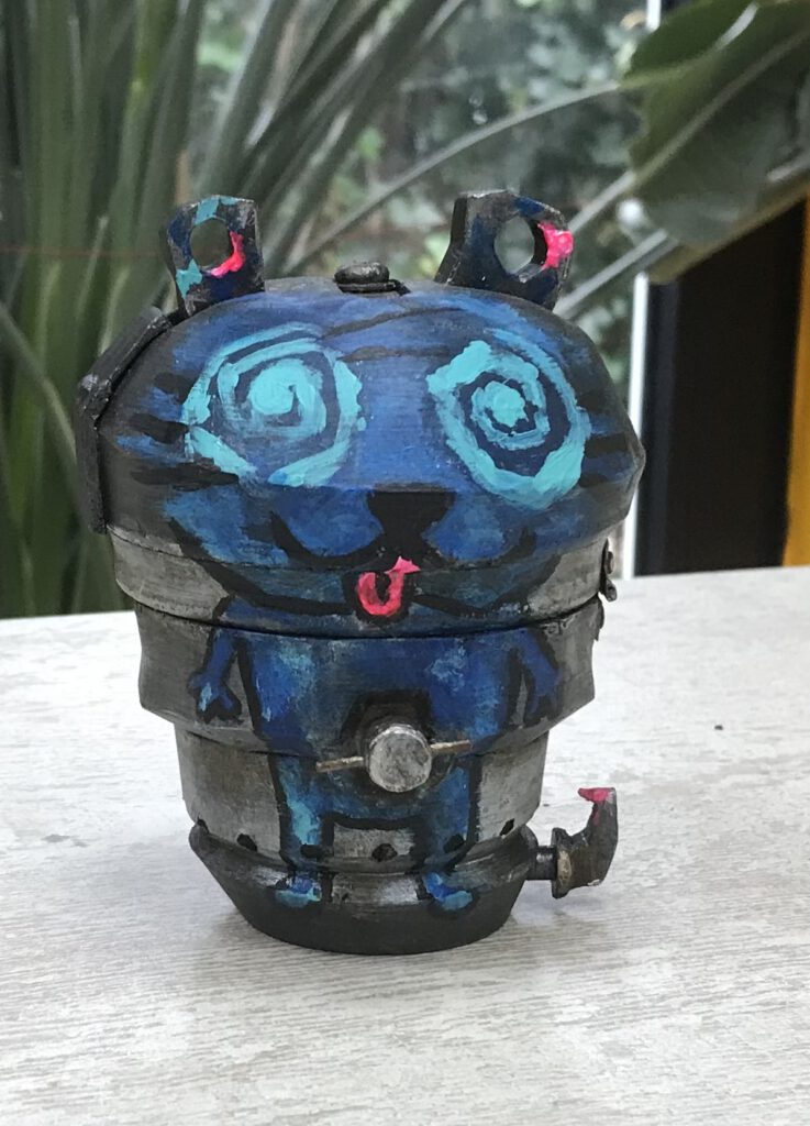 Mouser with clockwork, verkocht